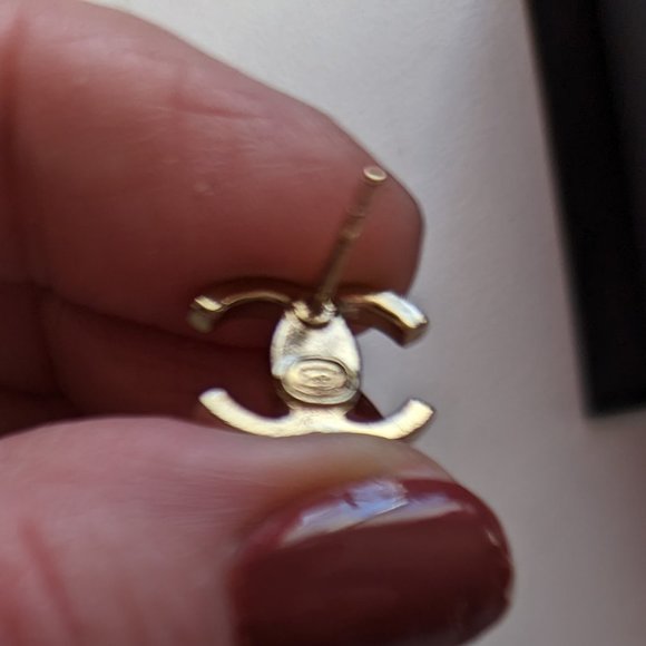 BNIB Authentic Chanel Light Gold and Crystal Solitaire CC Stud Earrings - Picture 2 of 5